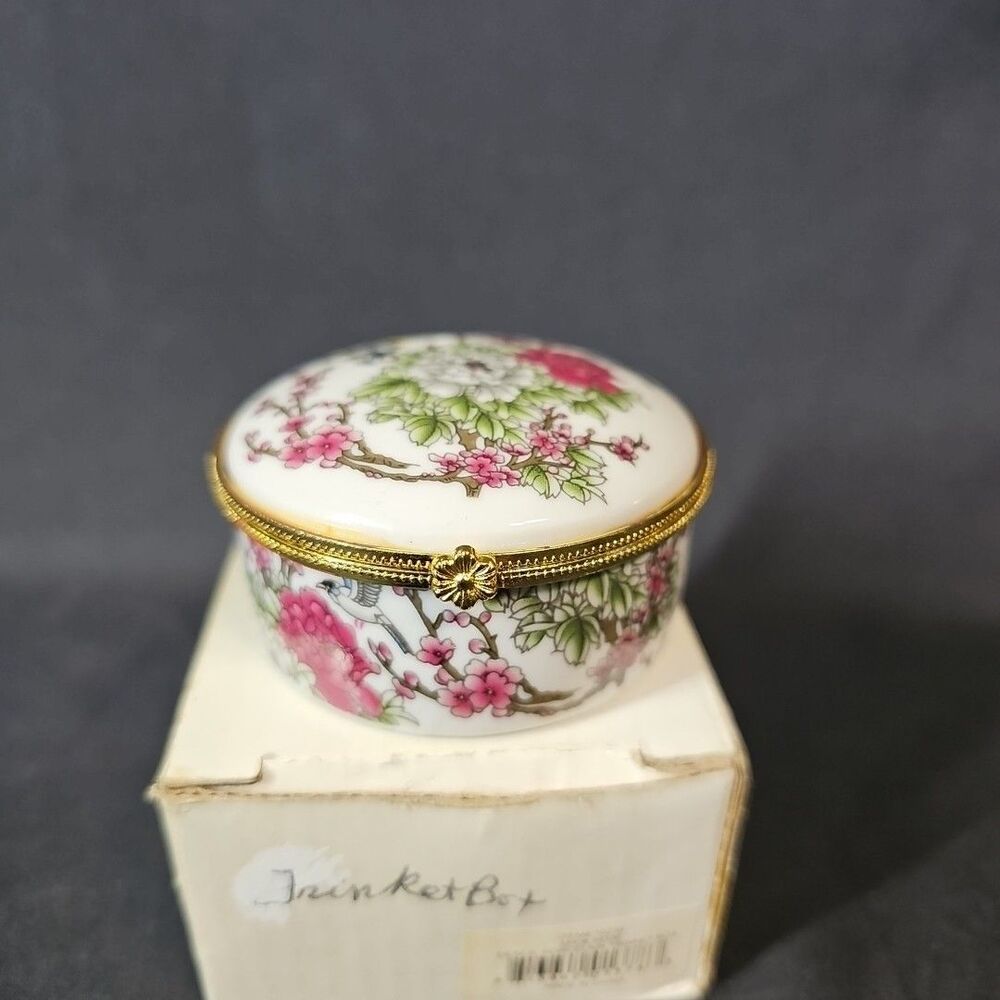 Vintage Porcelain Covered Lidded Trinket Box Bird Flower Nature Motif Round